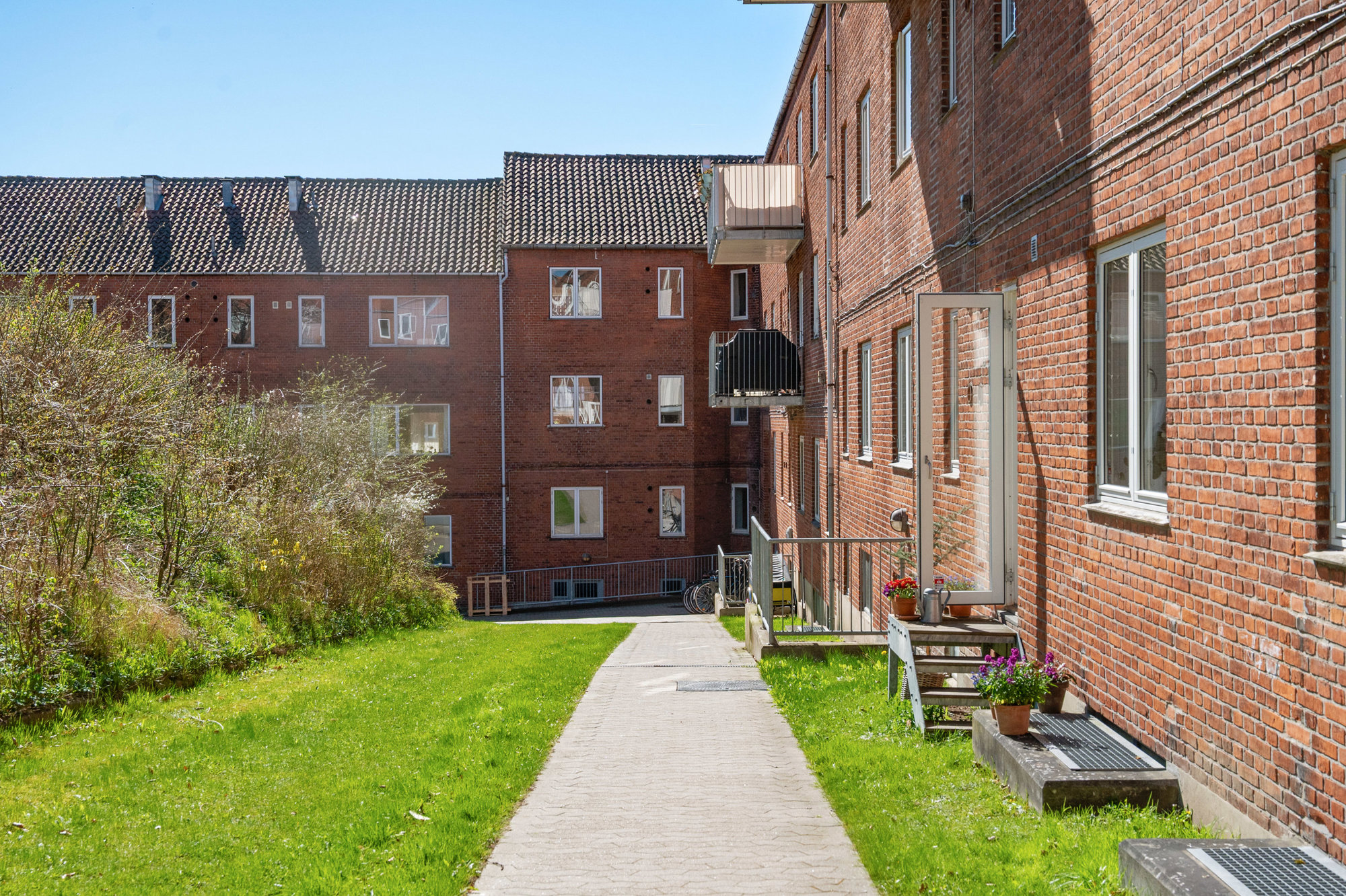 Rønnebærvej 18B, st. tv., 2840 Holte - Billed